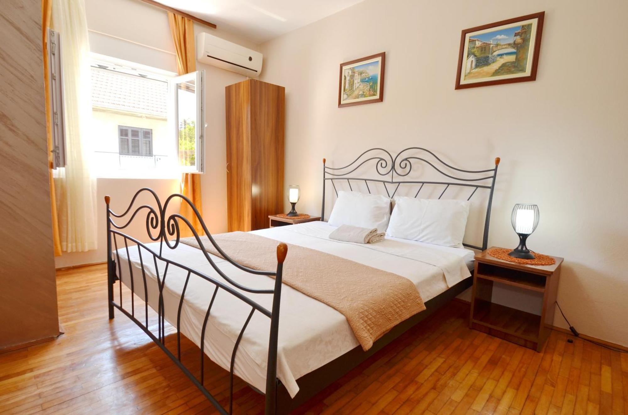Stradioti Apartments Tivat Exterior foto